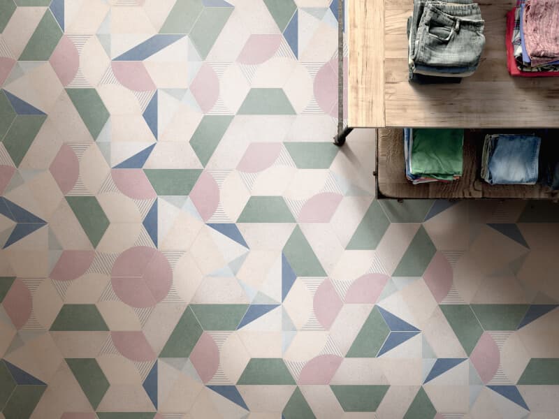 Diseño moderno de almacén con hidráulicos